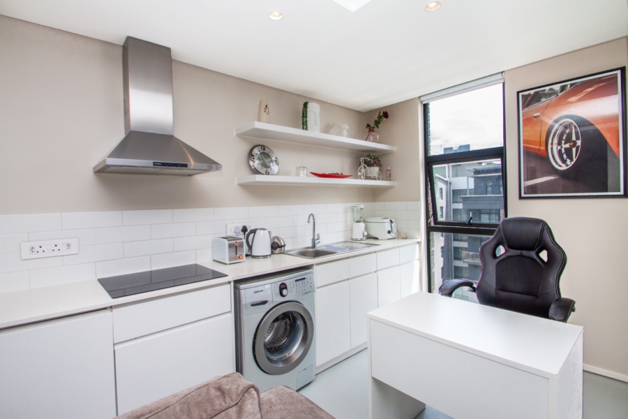 1 Bedroom Property for Sale in Woodstock Western Cape